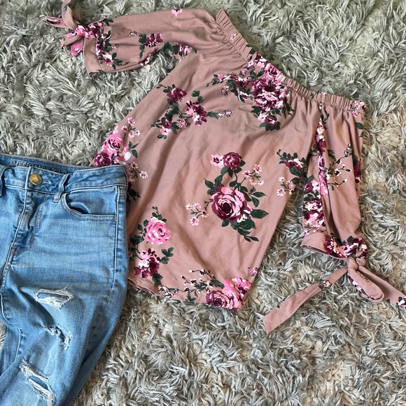 Mauve floral top with arm bow detail - Picture 1 of 3